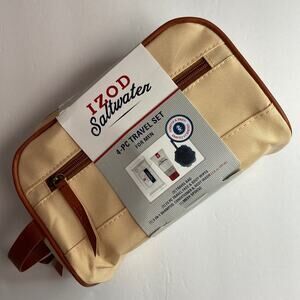 Izod Saltwater Travel Set Men's 4 Piece Travel Bag plus Amenities